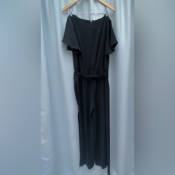 Micheal Kors ~ Black Jumpsuit ~ size Large - Picture 3 of 6